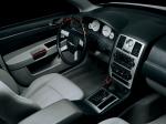 Chrysler 300C 2005 года